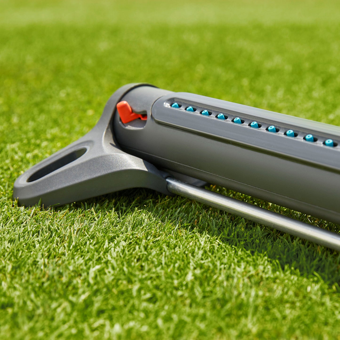Gardena oscillating sprinkler, type AquaZoom L, 28 - 350 m²