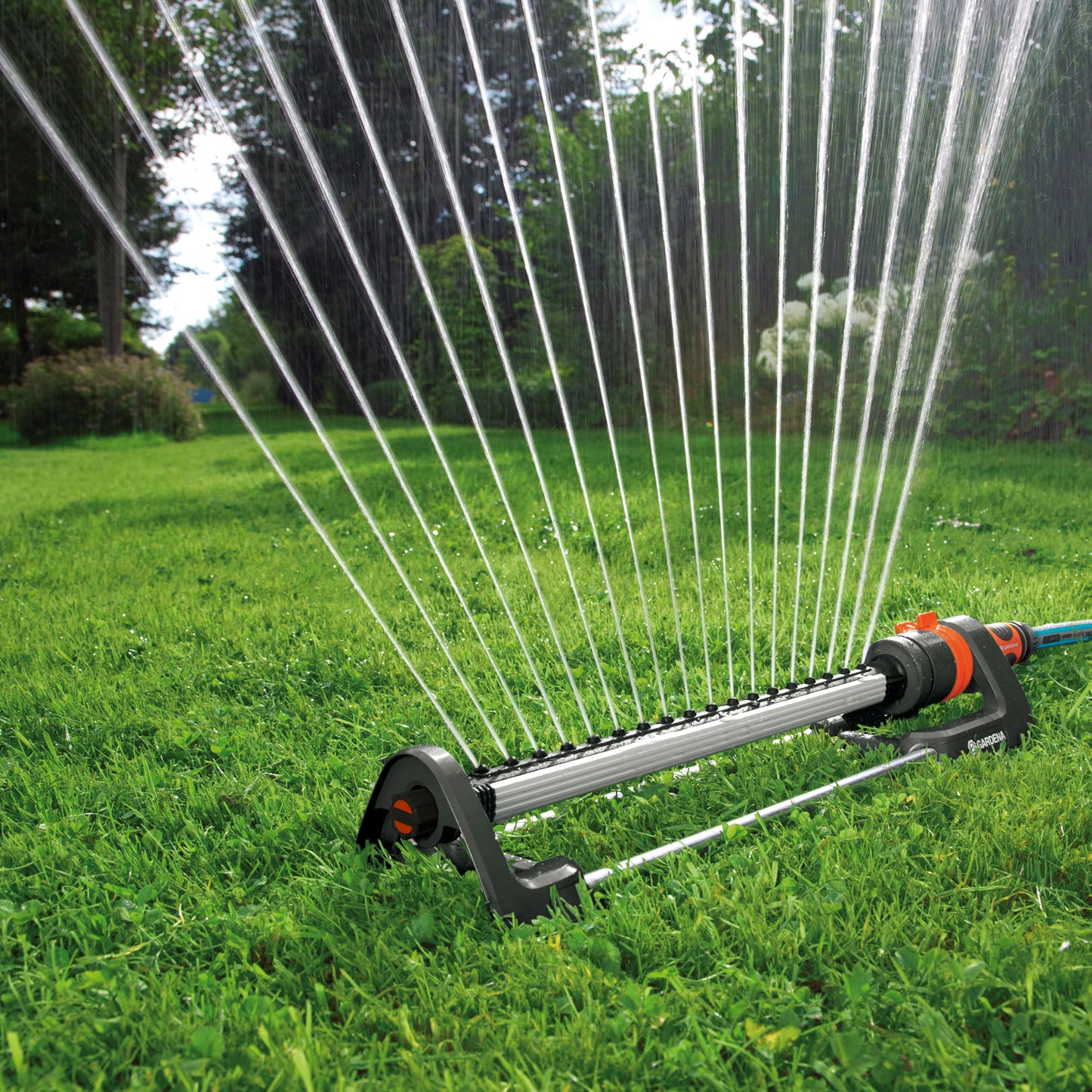 Gardena oscillating sprinkler, type Aqua L, 120 - 280 m²